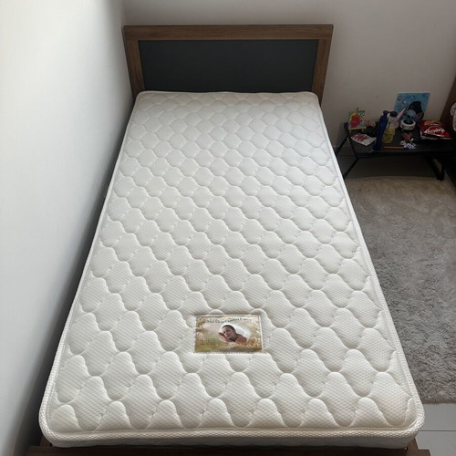 Single Bed 105×210 Like New