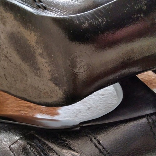 Black leather boots size 39.5 like new