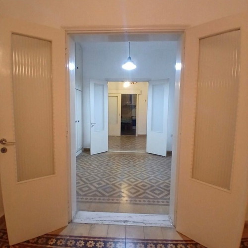 Ground floor apartment 88 sqm with yard and storage in Agia Sofia Piraeus
