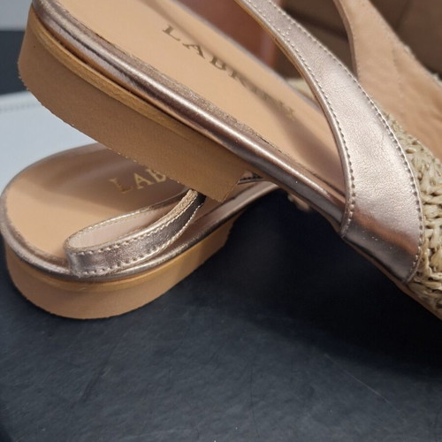 Labrini Slingback flats size 40 like new, beige straw weave