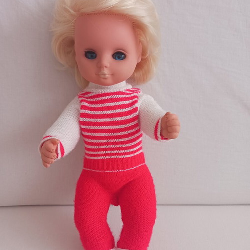 Collector doll like new