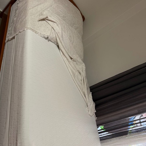 Beds and mattresses like new, set of 2