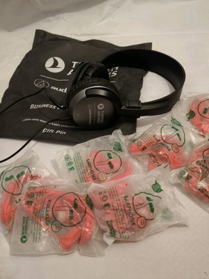 Airplane headphones new, pack of 9 pieces