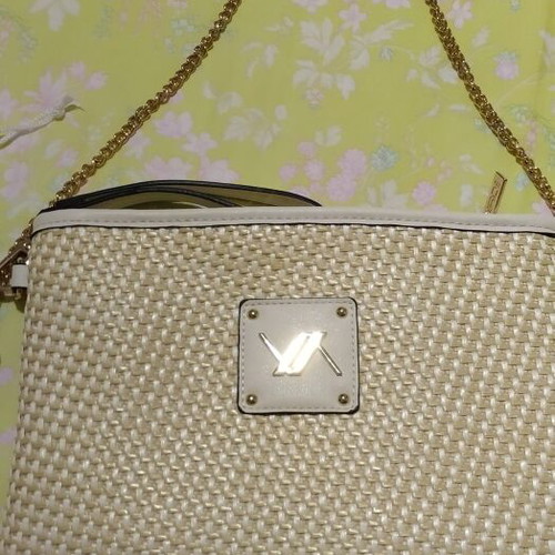 Verde shoulder bag like new, beige, straw with lining