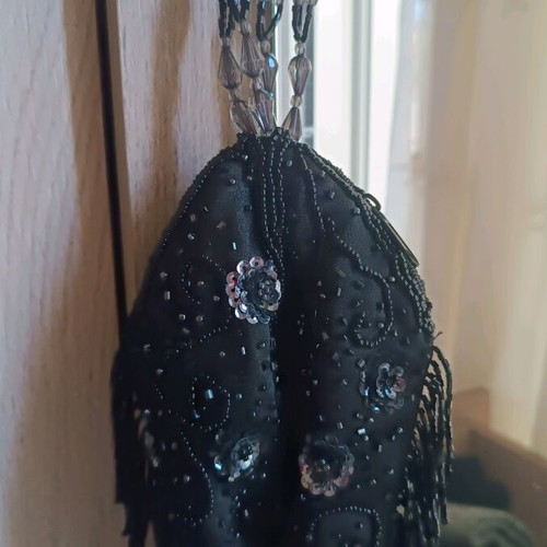 Women's bag like new, black with beads and sequins