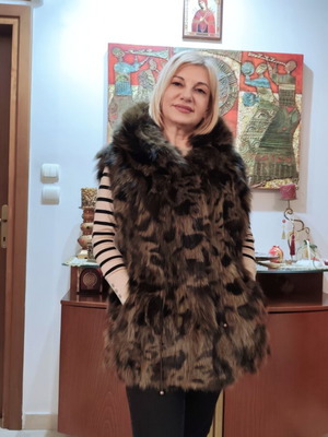 Fox Fur Vest new with leopard print hood, light and warm