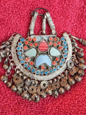 Pendant with bells and agate stones used, alpaca