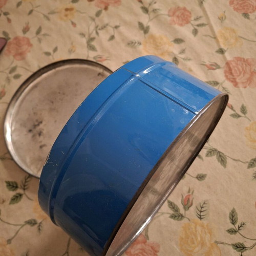 Metal container used