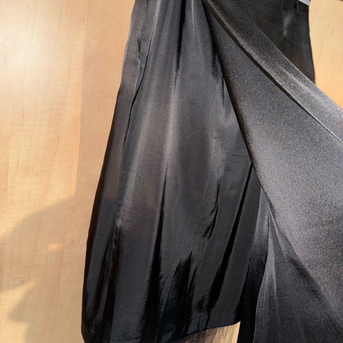 Ziczac Black Satin Skirt Size S like new