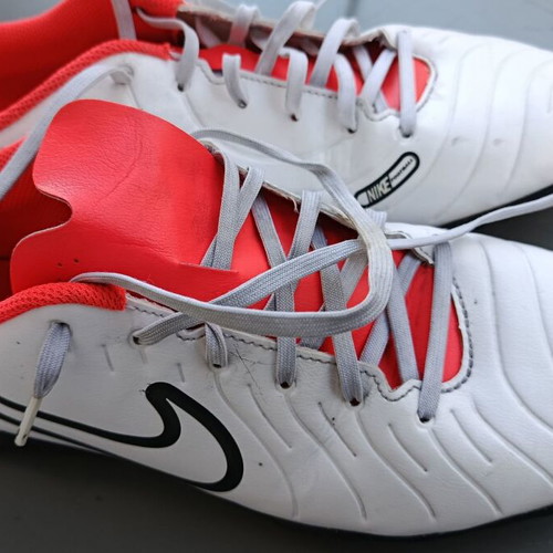 Nike Tiempo Legend 10 Club TF football shoes like new, size 44, white and red