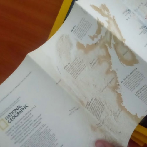 National Geographic four magazines like new with inserts and extra map