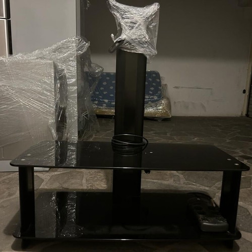 Elmob modern TV stand used with tempered glass shelves and VESA mount