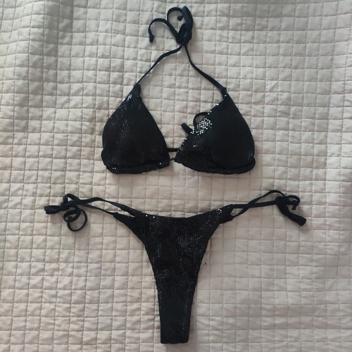 Black string bikini new, size L