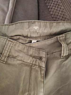 Tom Tailor women's chino cotton pants like new, green, size L