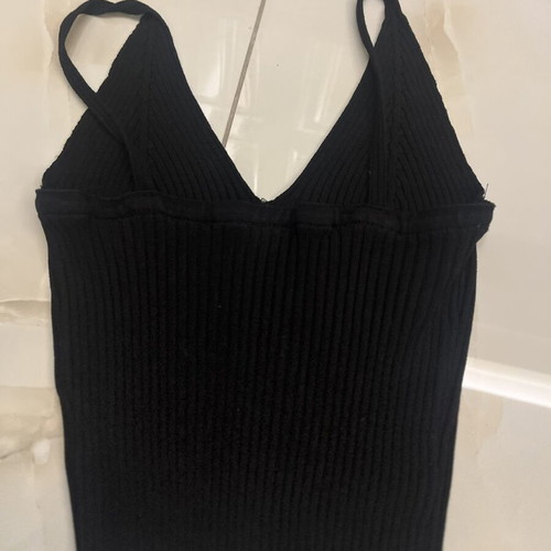 Black ribbed knit top with straps, like new, size S