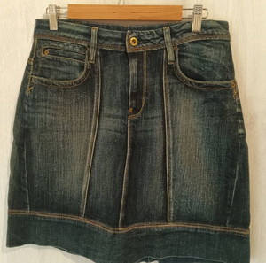 Τζιν μίνι φούστα Levi's medium