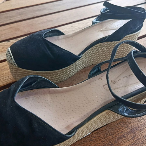 Beatris black suede espadrille platforms like new, size 41