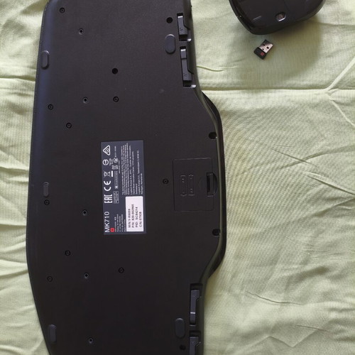 Logitech MK710 wireless keyboard and mouse combo