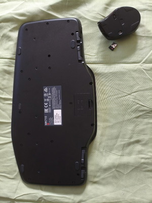 Logitech MK710 wireless keyboard and mouse combo