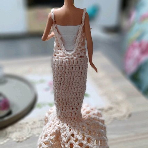Barbie wedding dress handmade knitted like new
