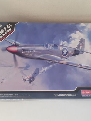 USAAF P-51 "North Africa" Model Kit 1/48 new