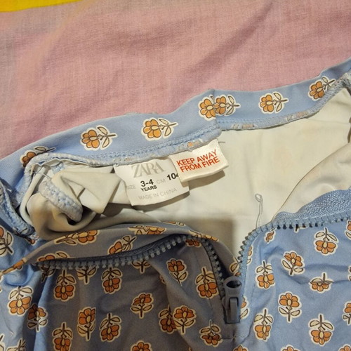Zara Kids' UPF50 Sun Protection Swim Shirt Like New, 3-4 Years