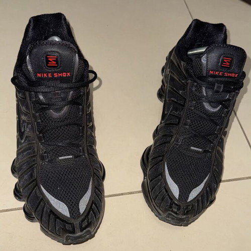 Nike Shox TL sneakers, size 44, black