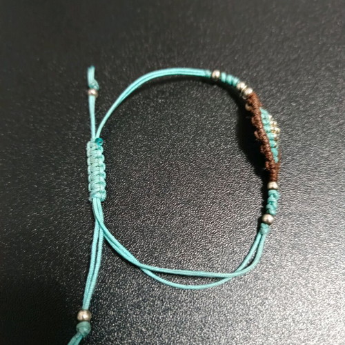 Macrame handmade bracelet Gregio like new, turquoise