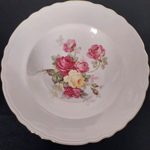 Schumann Bavaria 1945 dinner plate set, 12 pieces with gold trim