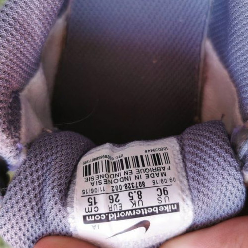 Nike kids athletic shoes like new, size 26, purple