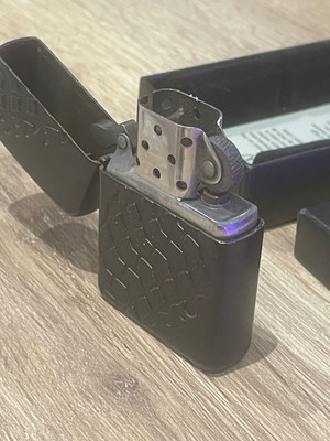 Zippo Tire Tread lighter like new