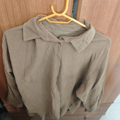Polo shirt 100% cotton size M like new beige brown