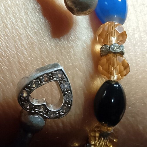 Silver 950 cuff bangle with heart motif and stones