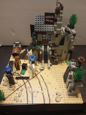 Lego 6761 Western set like new with instructions no box