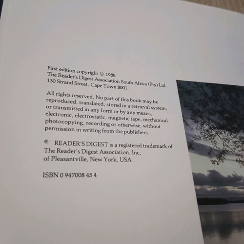South Africa Magnificent Land book like new, English
