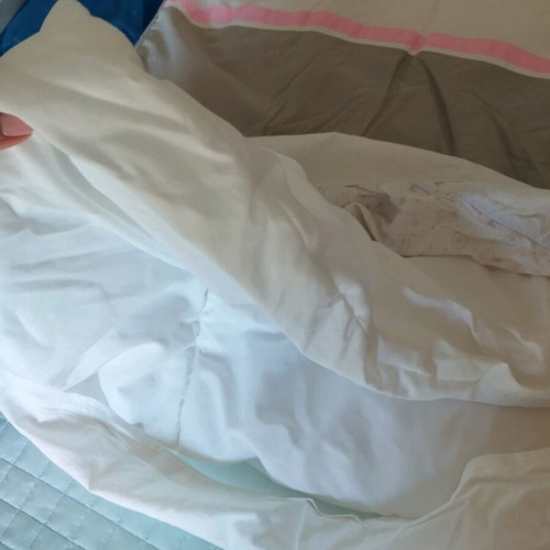Kedia crib quilt like new, cotton duvet cover with cow design