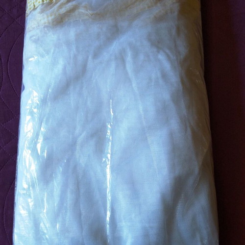 Pack of crib bumpers and mosquito net like new