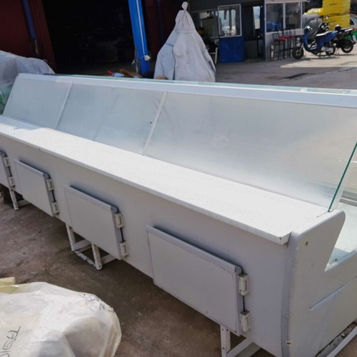 Domi Meat, Cold Cuts, and Dairy Display Refrigerator like new 380x115x125cm