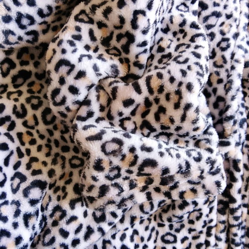 Cool women's cotton fleece bathrobe with leopard print, size M