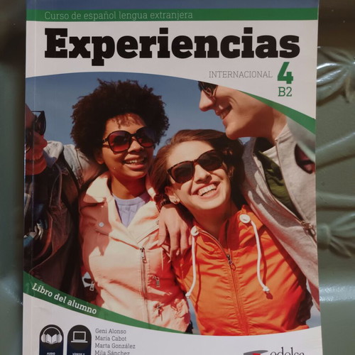 Experiencias Spanish B2 Language Learning Books like new