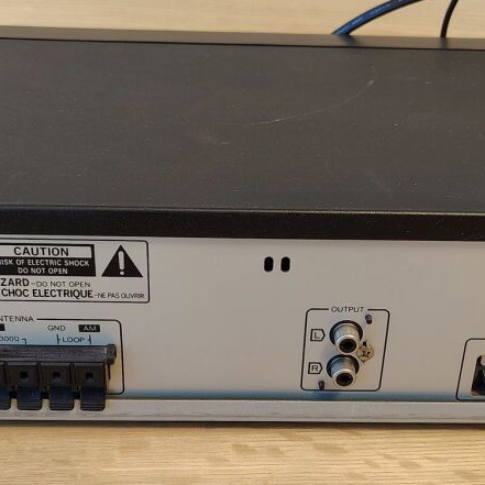 Sansui T-1000L Radio Receiver like new, Quartz PLL Synthesizer Tuner