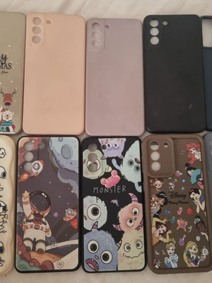 Samsung S21 Plus cases like new with free screen protectors