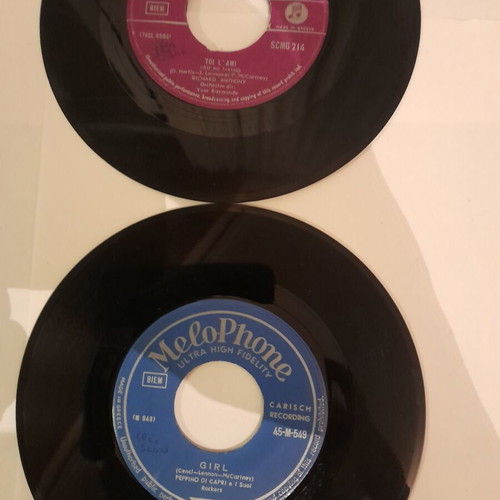 45rpm vinyl records used, rare 60s authentic pressings Beatles covers