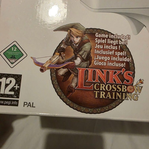 Link's Crossbow Training Nintendo Wii game like new with Wii Zapper