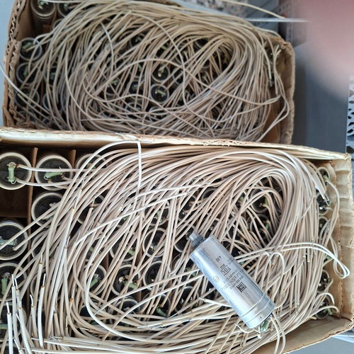 MP Capacitors 4.5μF 220V AC TGL 8699 New Old Stock 200+ Pieces