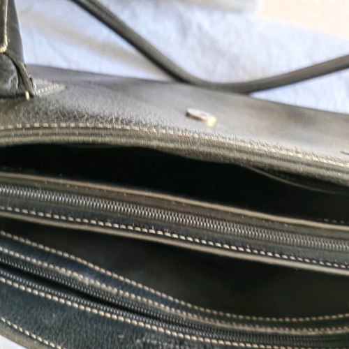 Leather shoulder bag used, black with ecru stitching