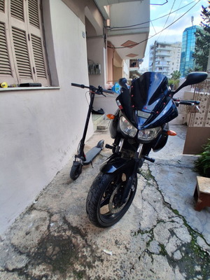 Xiaomi 5 electric scooter with charger and warranty