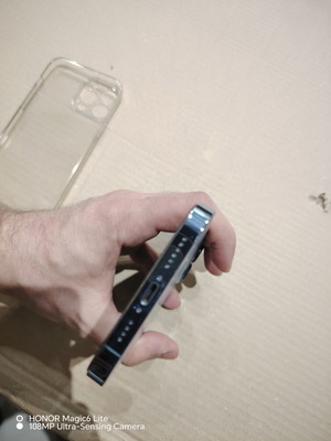 iPhone 13 Pro Max 128 GB Sierra Blue σαν καινούργιο με θήκες και φορτιστή