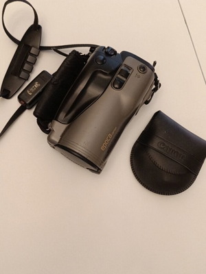 Canon camera used, not working but repairable with accessories