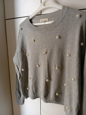 Blouse with pearls gray like new, size L